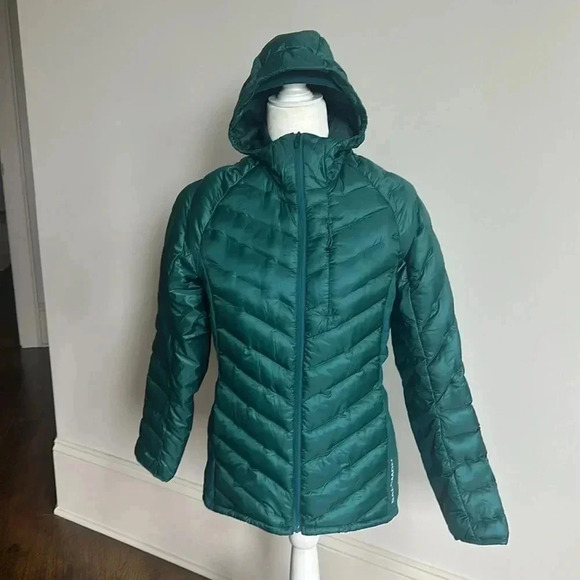 Salomon Jackets & Blazers - Salomon Outline Primaloft Hoodie - Women's size small